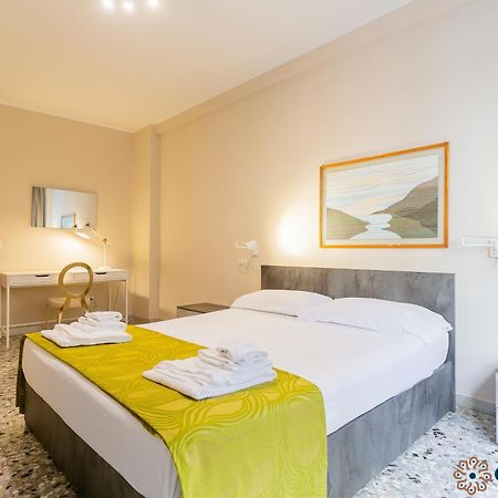 Piccinni Guesthouse By Apulia Accommodation Bari Luaran gambar